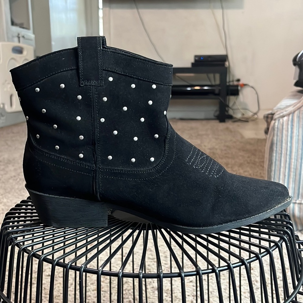 Circus by Sam Edelman for torrid black western booties. 9.5 WW